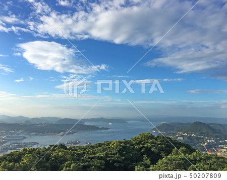 長崎県佐世保市　佐世保湾　西海国立公園　鵜渡越町より 50207809