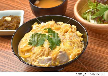 親子丼定食 50207826