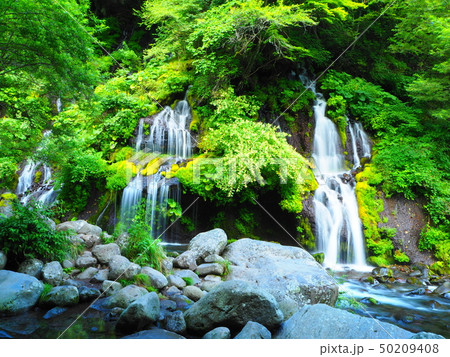吐竜の滝 50209408