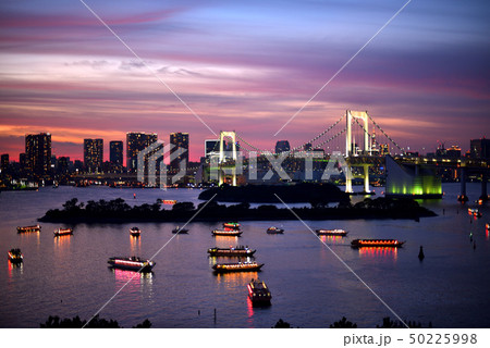 夕暮れ時のお台場 夕暮れ時のお台場 50225998