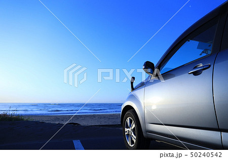 自動車と海岸 自動車と海岸 50240542