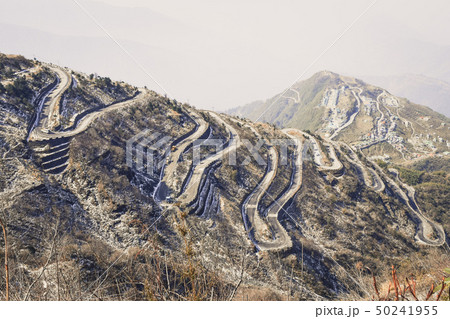 Zuluk Silk Route - Winding road Tibet to India 50241955