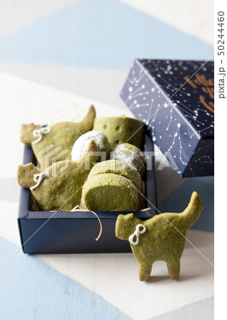 猫型の抹茶クッキー 猫型の抹茶クッキー 50244460