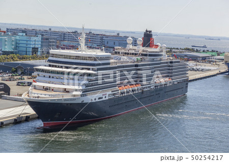 QE2横浜港へ 50254217