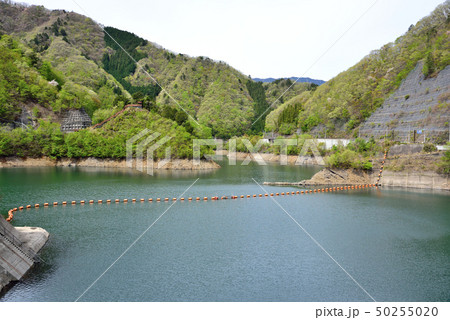 ＜ふかしろ湖＞　山梨県大月市七保町瀬戸 50255020