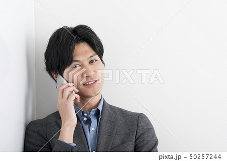 スマホ 男性 スマホ 男性 50257244