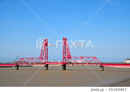 　青空と筑後川昇開橋の風景 50269967