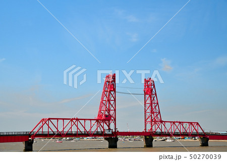　青空と筑後川昇開橋の風景 50270039