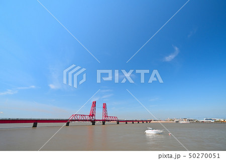 青空と筑後川昇開橋の風景 青空と筑後川昇開橋の風景 50270051