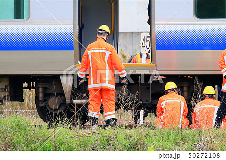 JR Train Derailment Japan 2019西日本紀勢線御坊駅列車脱線事故現場55 50272108
