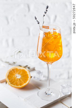 Aperol spritz cocktail 50272647