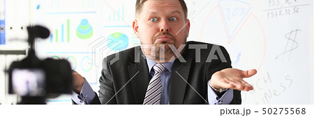 Businessman blogger online couch screaming Businessman blogger online couch screaming 50275568