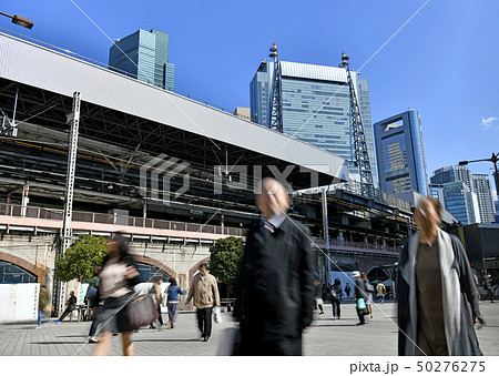 日本の東京都市景観 新橋駅を望む 日本の東京都市景観 新橋駅を望む 50276275