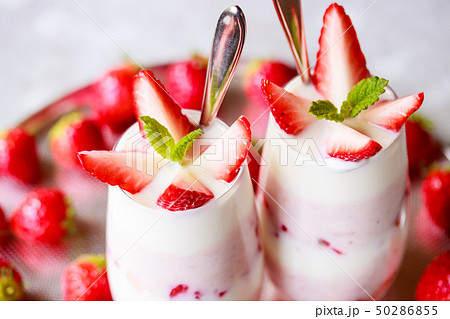 苺のヨーグルト 50286855