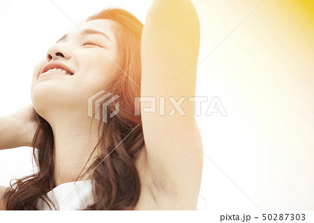 女性　ビューティー 50287303