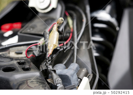 オートバイ　配線のクローズアップ写真 50292415