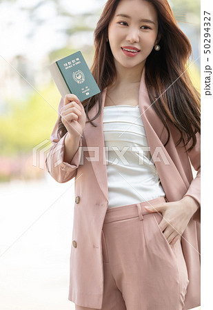 美しさ 若い 成人 50294327