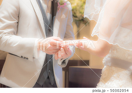 結婚式 指輪交換 結婚式 指輪交換 50302054