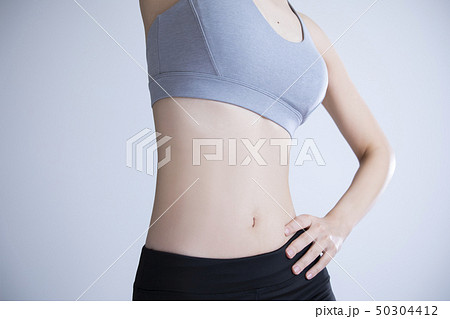 若い女性・エクササイズ 若い女性・エクササイズ 50304412