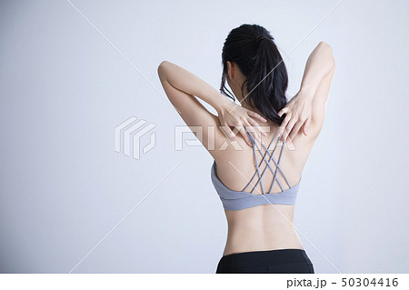 若い女性・エクササイズ 50304416