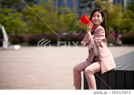 女性 女 女の子 50312973