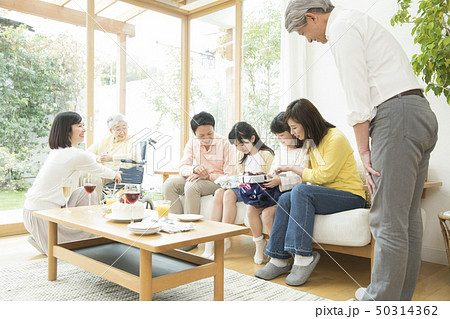 4世代ファミリー・お祝い 50314362