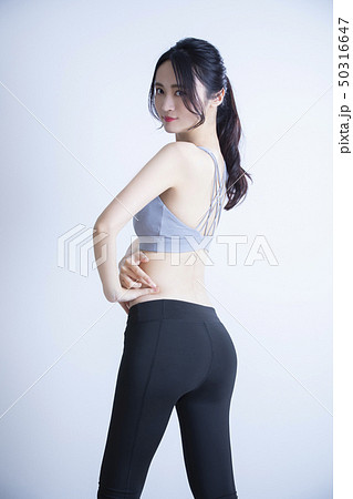 若い女性・エクササイズ 若い女性・エクササイズ 50316647