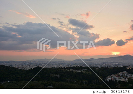 アクロポリス遺跡（夕焼け）　アテネ　ギリシャ 50318178