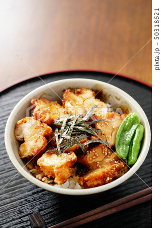 唐揚げ丼 50318621