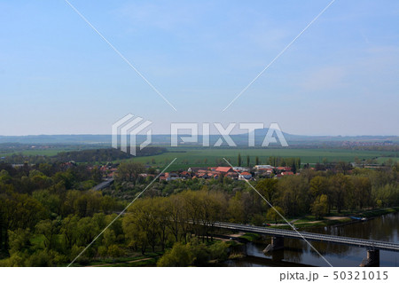 チェコの風景 - ジープ山、ムニェルニーク、チェコ 50321015