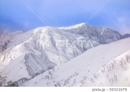 野伏ヶ岳山頂から橋立峠方面の風景！（岐阜県郡上市白鳥町石徹白)※作品コメント欄に撮影位置 50321079