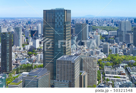 東京風景 2019 春 新緑 青空 六本木から望む皇居 赤坂方面 遠くに筑波山 東京風景 2019 春 新緑 青空 六本木から望む皇居 赤坂方面 遠くに筑波山 50321548