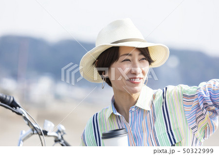 女性 リラックス 女性 リラックス 50322999
