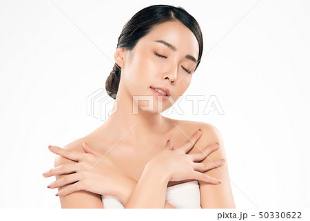 Beautiful Young asian Woman with Clean Fresh Skin 50330622