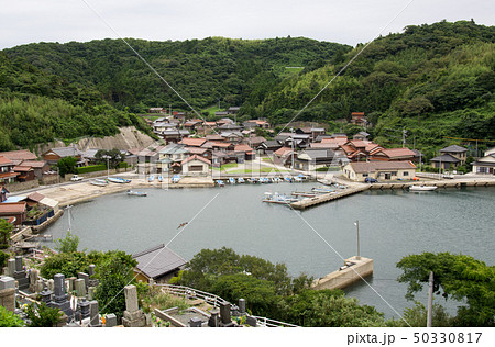 隠岐知夫里島の集落 50330817