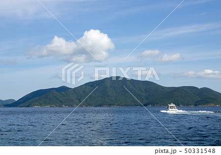 隠岐知夫里島から焼火山の眺め 50331548