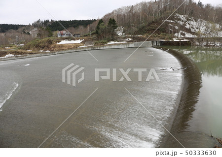 青山ダムの洪水吐 青山ダムの洪水吐 50333630