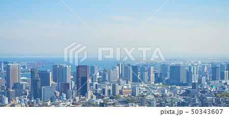 東京風景　2019　春　高輪ゲートウェイ駅をセンターにしたパノラマ都市風景 50343607