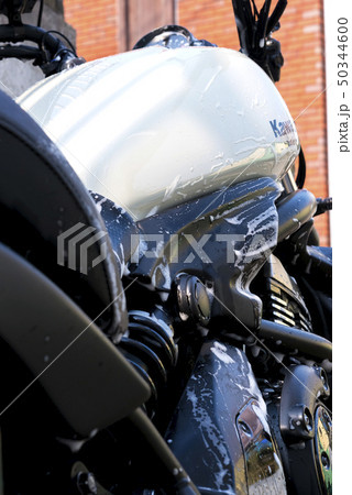 モーターサイクル 大型アメリカンバイクの洗車 モーターサイクル 大型アメリカンバイクの洗車 50344600