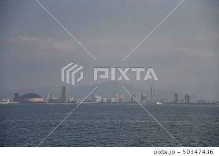 海上から見た博多 海上から見た博多 50347436