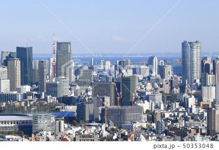 日本の東京都市景観 新国立競技場や東京タワー、六本木ヒルズなどを望む 日本の東京都市景観 新国立競技場や東京タワー、六本木ヒルズなどを望む 50353048