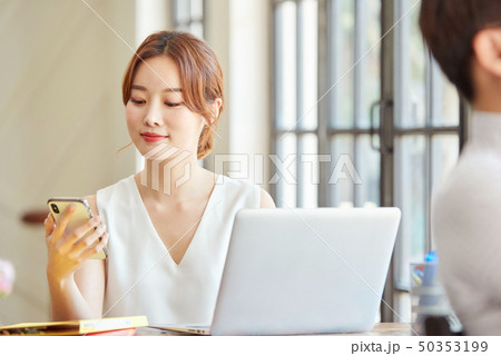 女性　ビジネス 50353199