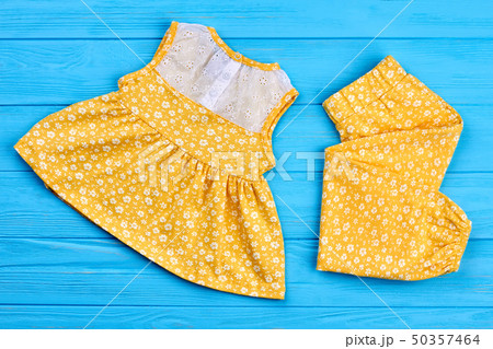 Yellow cotton suit for baby-girl. 50357464