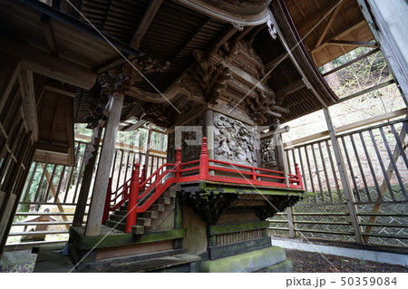 群馬県　桐生市黒保根町　ぐんま百名山の栗生山の登山口にある栗生神社の彫刻 50359084