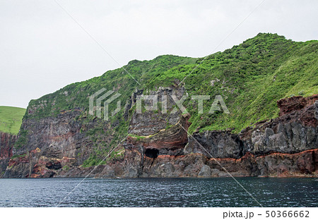 隠岐知夫里島の断崖絶壁の景色 隠岐知夫里島の断崖絶壁の景色 50366662