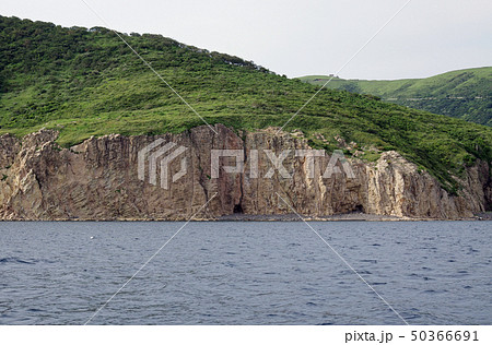 隠岐知夫里島の断崖絶壁の景色 隠岐知夫里島の断崖絶壁の景色 50366691