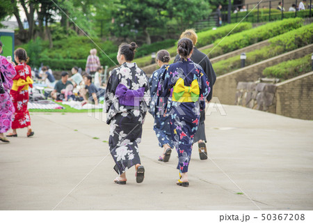 【浴衣　さがみ湖湖上祭花火大会】 50367208