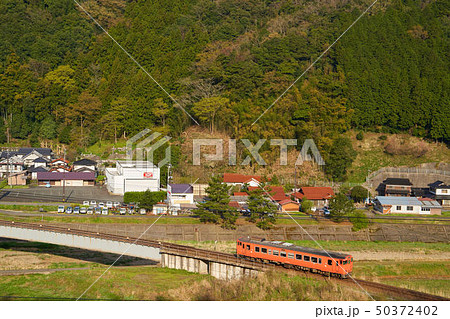 島根県(山陰)の小京都 津和野駅発の普通列車 50372402