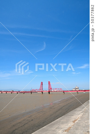 青空と筑後川昇開橋の風景 青空と筑後川昇開橋の風景 50377862