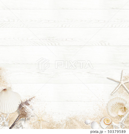 背景 海 夏 ビーチ 貝殻 砂 ウッドデッキ 白木のイラスト素材